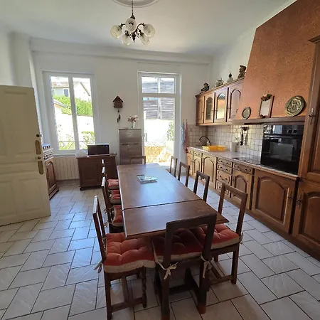 Familiale Proche Centre - 10 Pers. - Fr-1-584-409 *